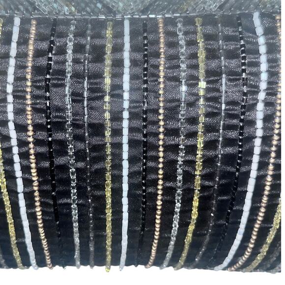 NWT B.Bag beaded crossbody purse with silver chain strap - Picture 5 of 8